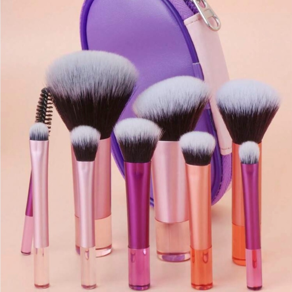 Travel size 10 piece Synthetic Brush Set with zipper case - Picture 2 of 7